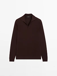 Knit sweater with a polo collar