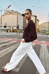 EMBROIDERED BLOUSE