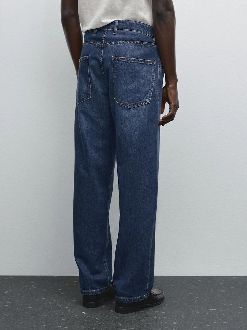 Wide-leg jeans
