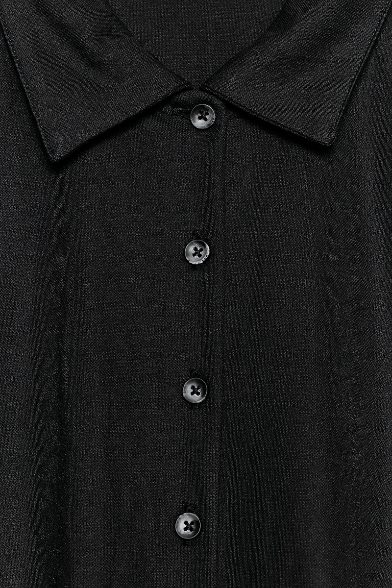 BUTTONED PLEATED TOP