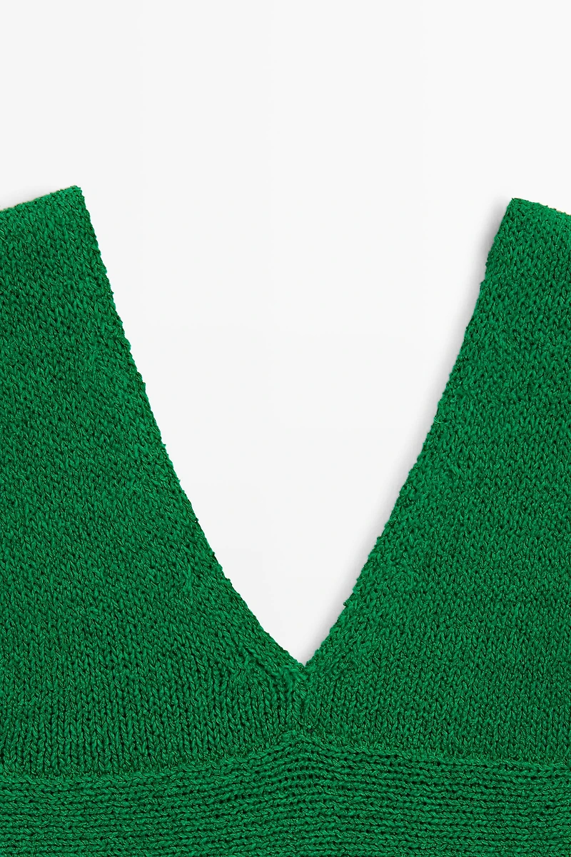 Cotton blend V-neck knit top