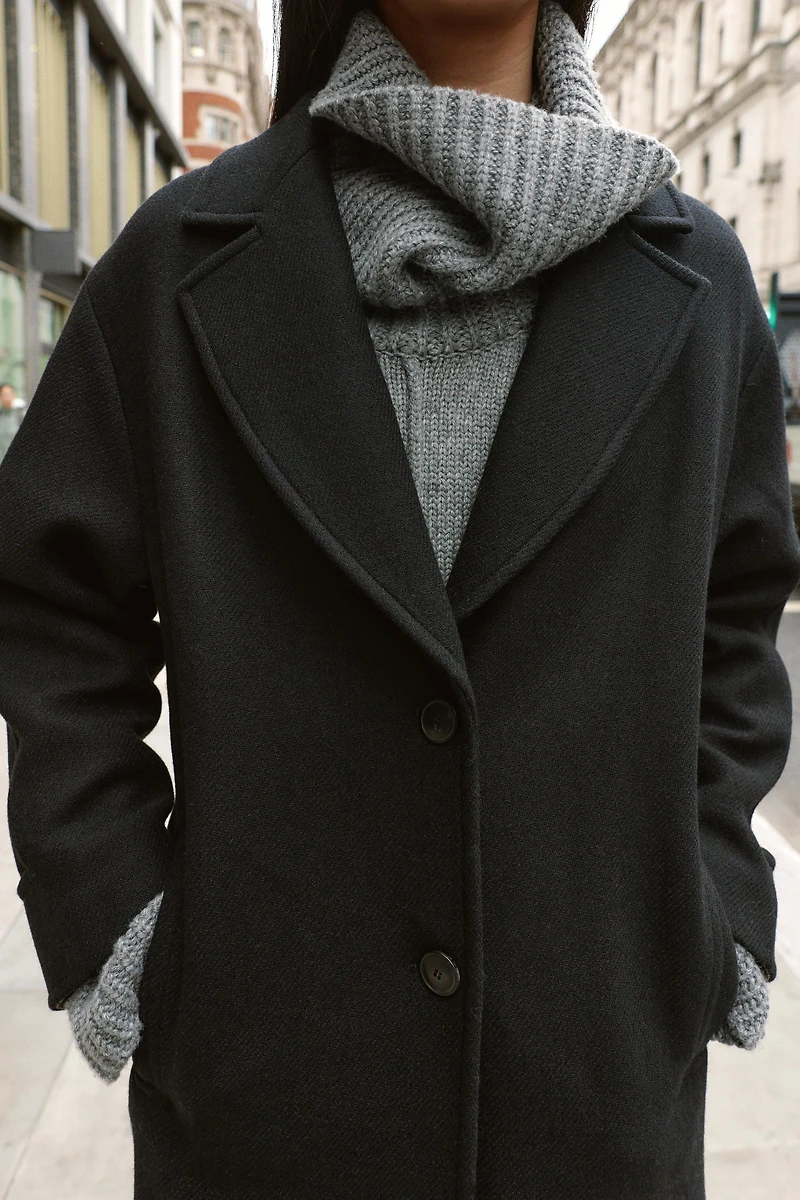 OVERSIZED WOOL COAT WITH CONTRAST CUFF
