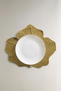 QUILTED PLACEMAT LEAF