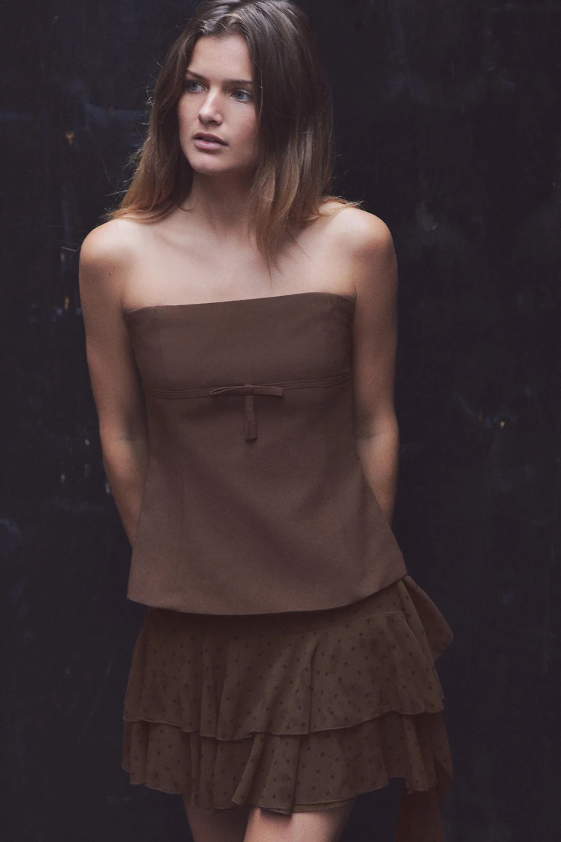 BOW STRAPLESS TOP