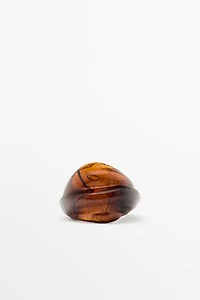 Bague ronde en verre volumineuse