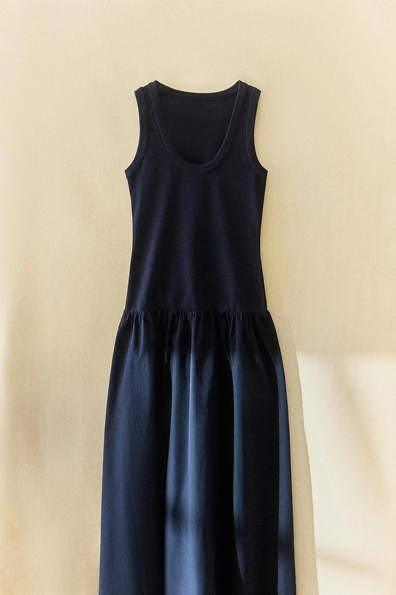FLARED MIDI DRESS