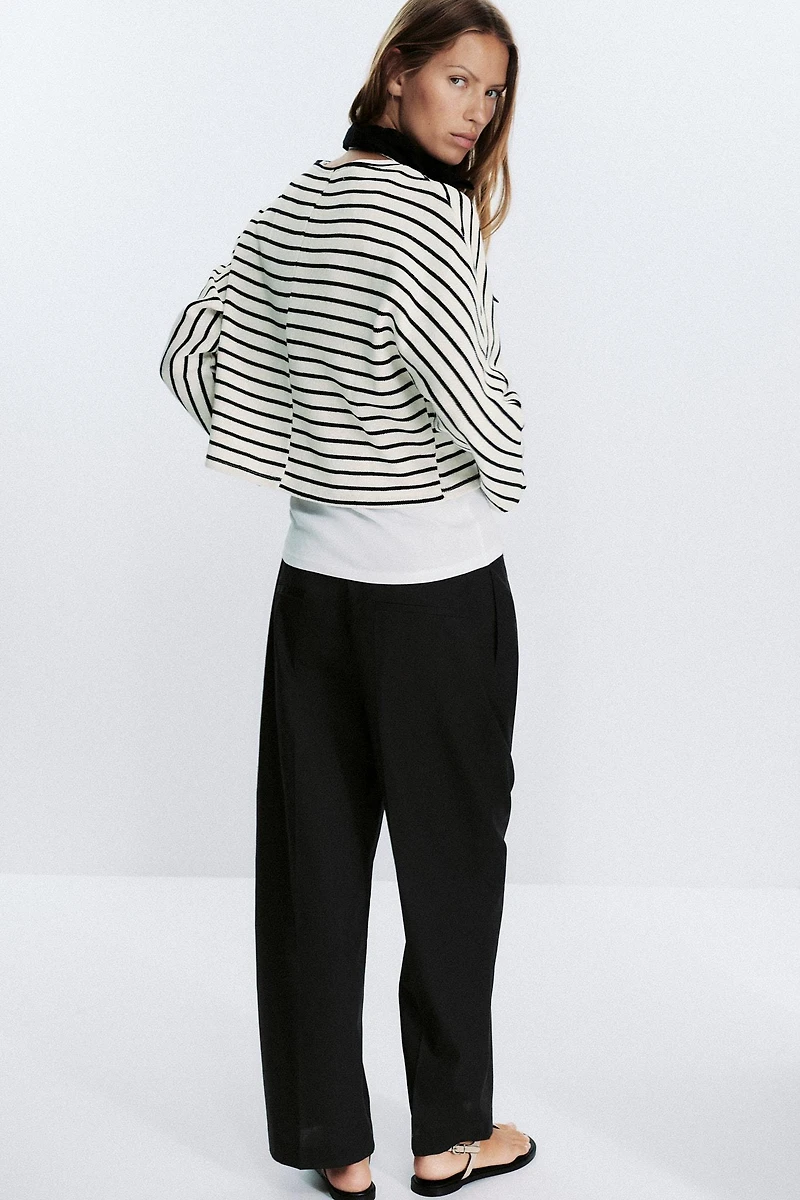 BATWING SLEEVE STRIPED TOP