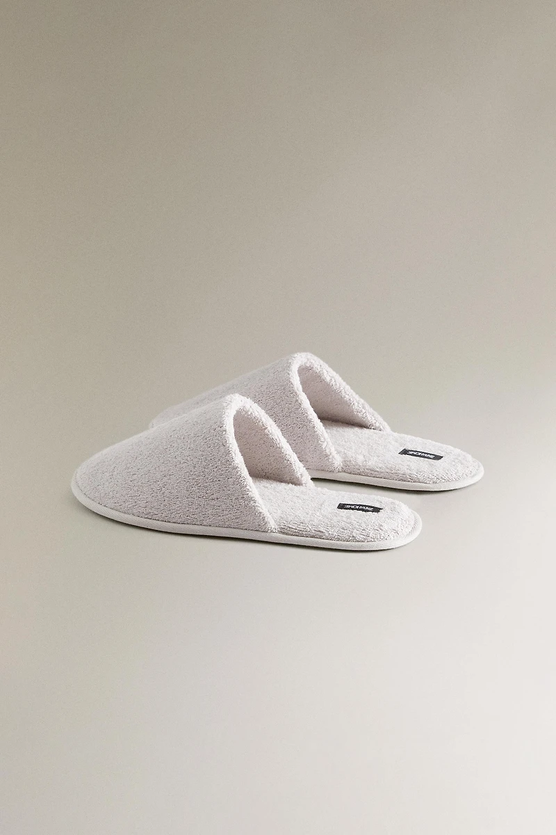 TERRY BATHROOM SLIPPERS