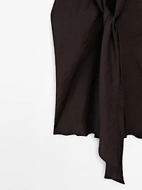 Flowing top with tie detail
