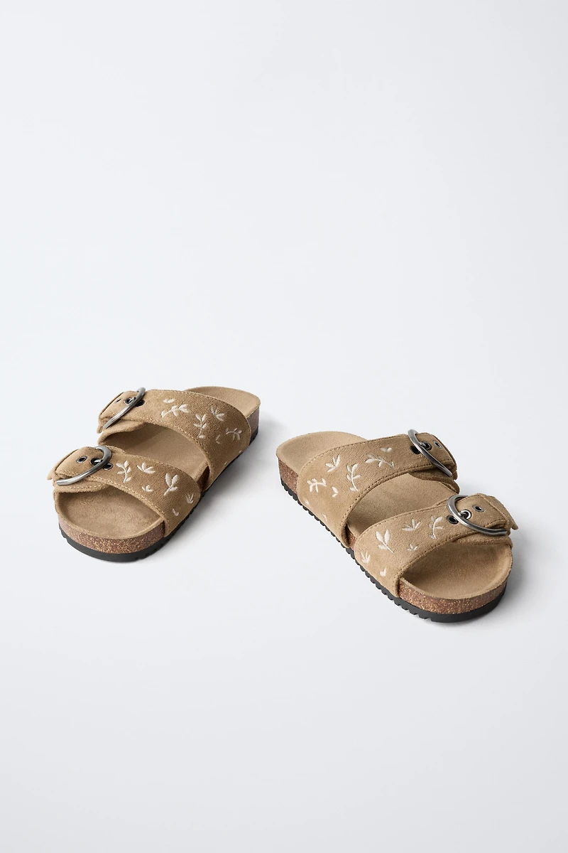 EMBROIDERED DOUBLE STRAP SANDALS