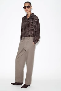 MID-RISE STRAIGHT LEG PANTS