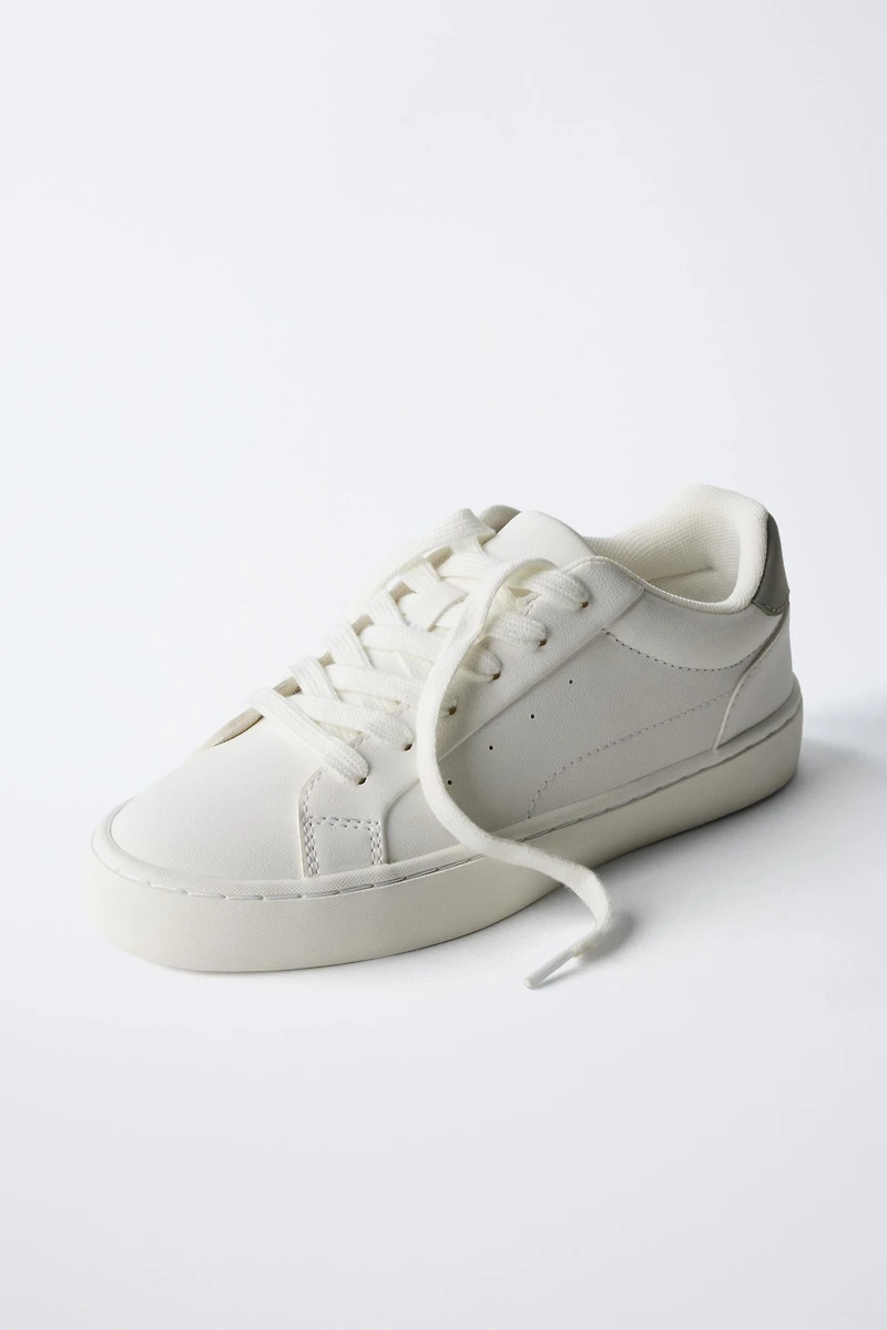 BASIC SNEAKERS