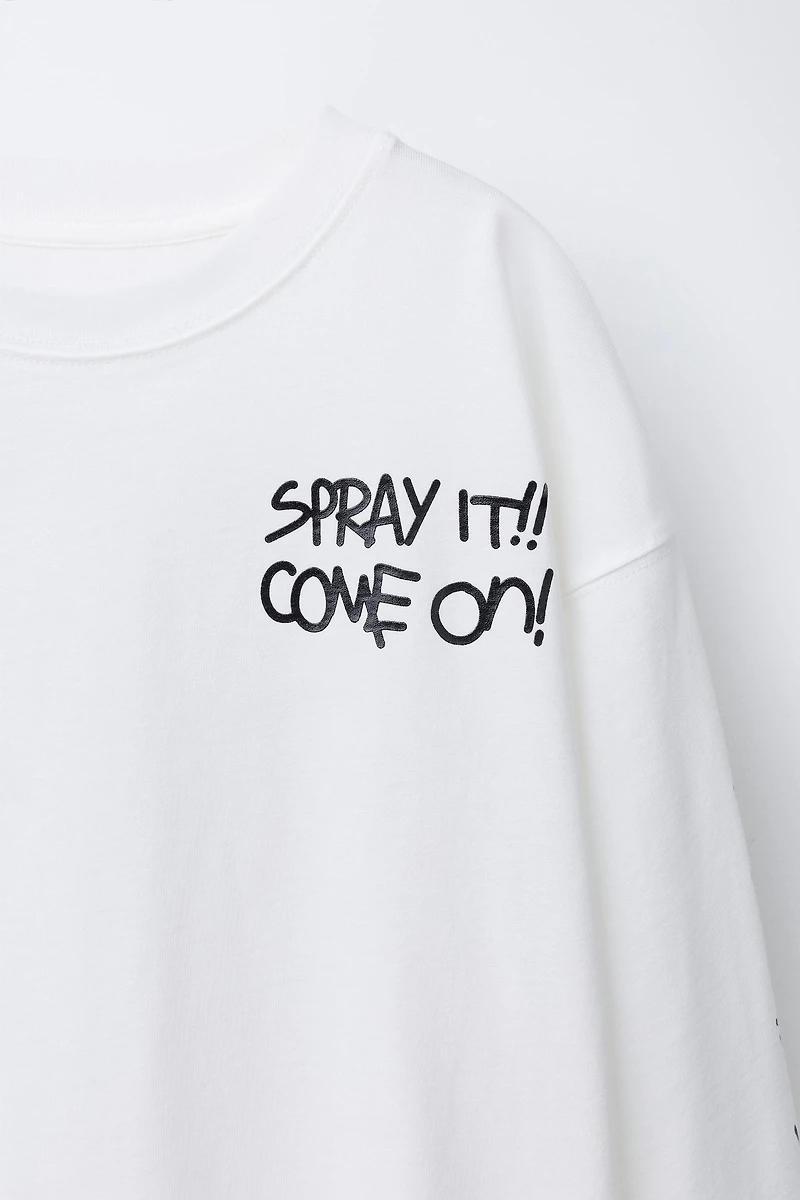 T-SHIRT À IMPRIMÉ GRAFFITI