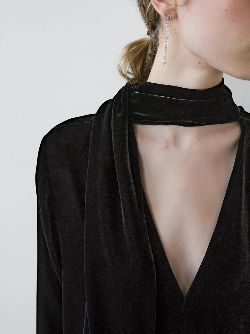 Long velvet dress with tied neck - STUDIO