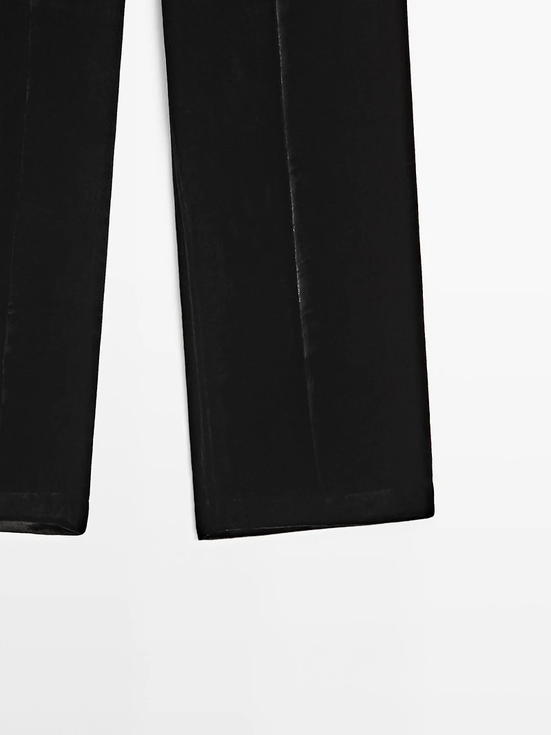 Wide-leg velvet trousers