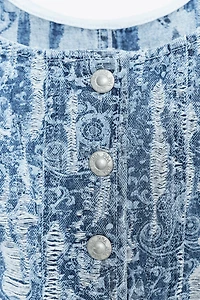 Z1975 DISTRESSED DENIM TOP