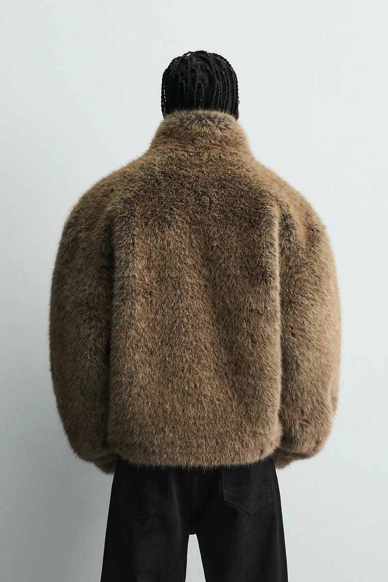 MANTEAU COURT EFFET FOURRURE