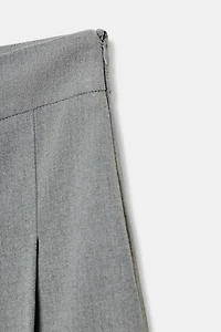 LONG BERMUDA SHORTS WITH PLEATS