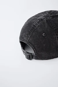 WASHED EFFECT EMBROIDERED TEXT CAP