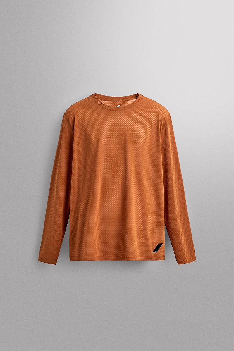 LONG SLEEVE GRAVEL TECHNICAL TEXTURED WEAVE T-SHIRT