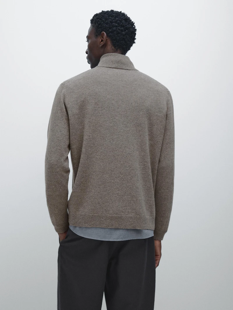 Mock neck knit sweater with zip
