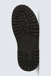 LEATHER CHELSEA BOOTS