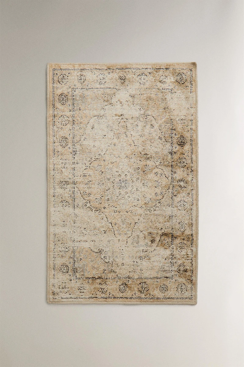 VINTAGE STYLE AREA RUG