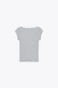 SCOOP NECK TOP