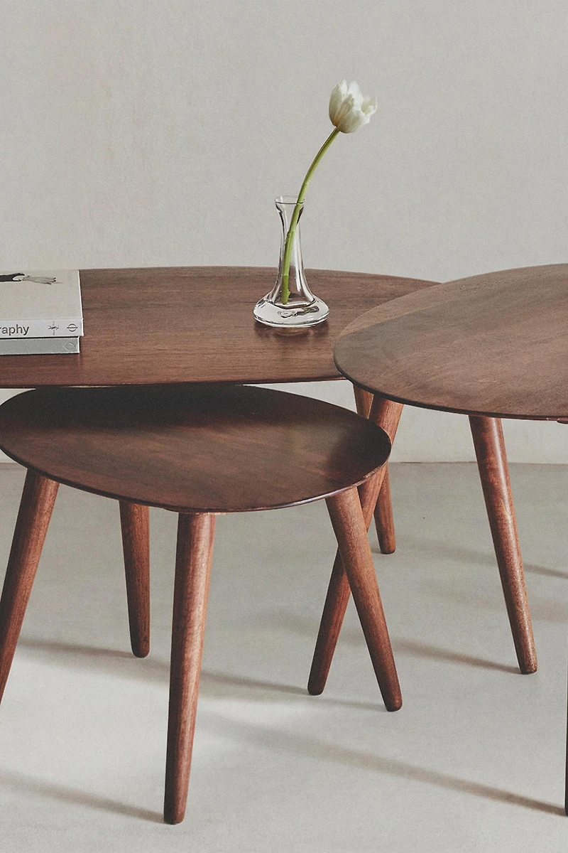 BEVELED WOOD COFFEE TABLE