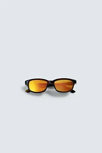 LUNETTES DE SOLEIL OVALES AARON LEVINE X ZARA
