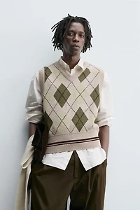ARGYLE KNIT VEST