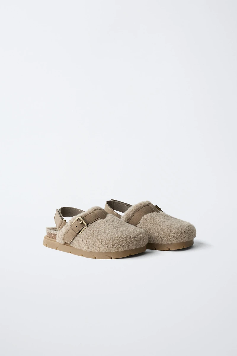 FLEECE CLOGS