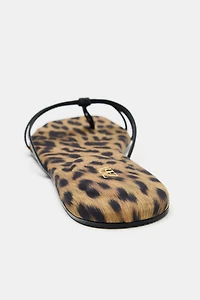 ANIMAL PRINT FLAT SANDALS