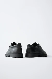 LACE-UP DERBY SHOES