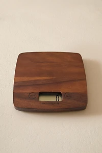 WOODEN KITCHEN SCALE