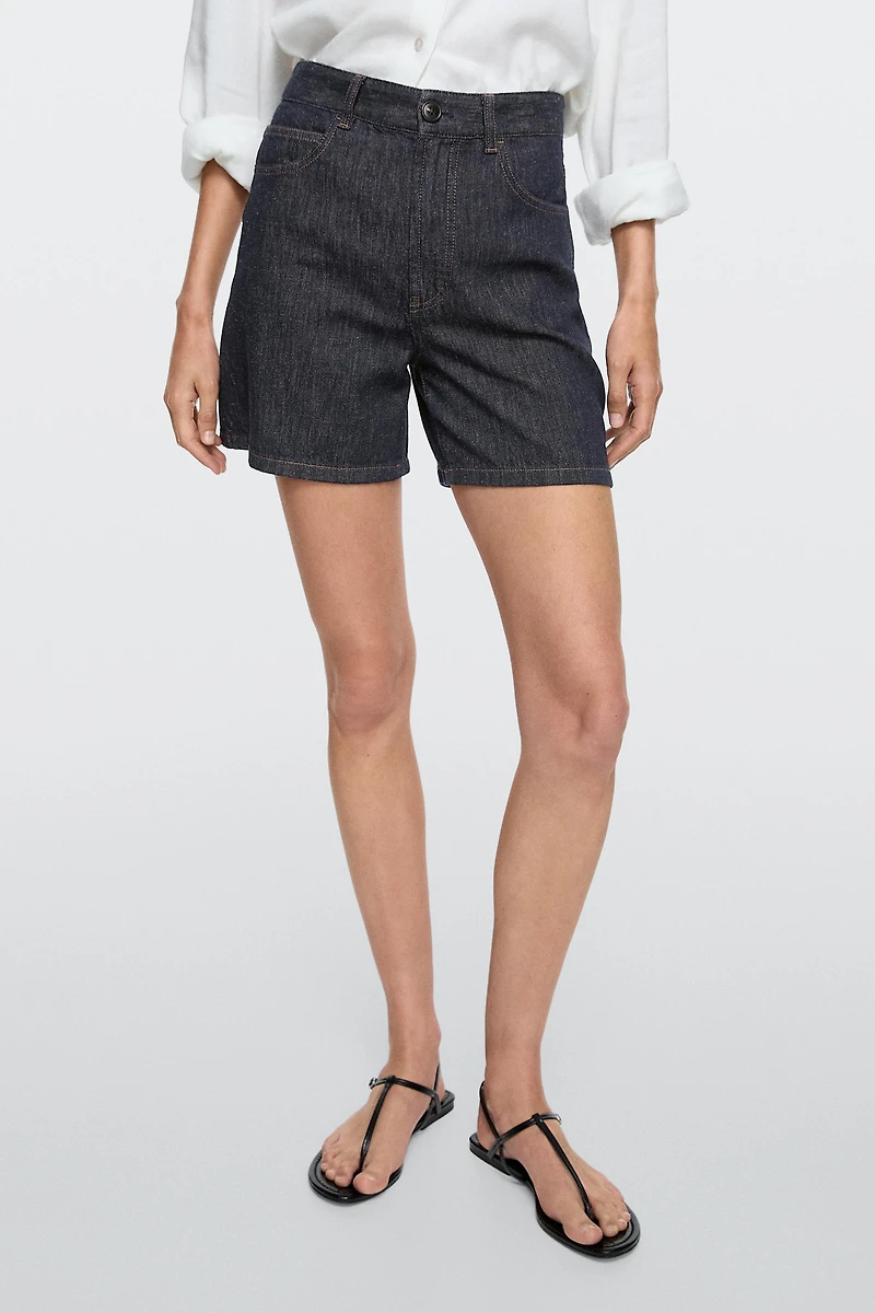 Total look mid-rise denim Bermuda shorts