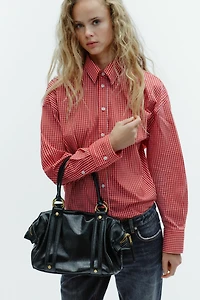 SHOULDER BAG WITH METAL DETAILS