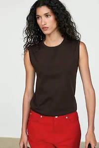 100% cotton sleeveless top