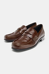 LEATHER LOAFERS