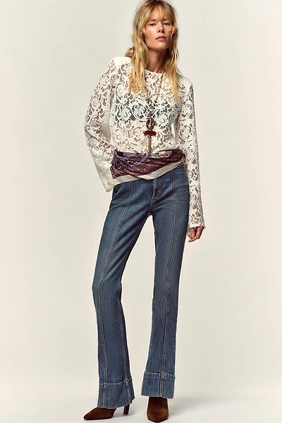 SHOULDER PAD LACE TOP