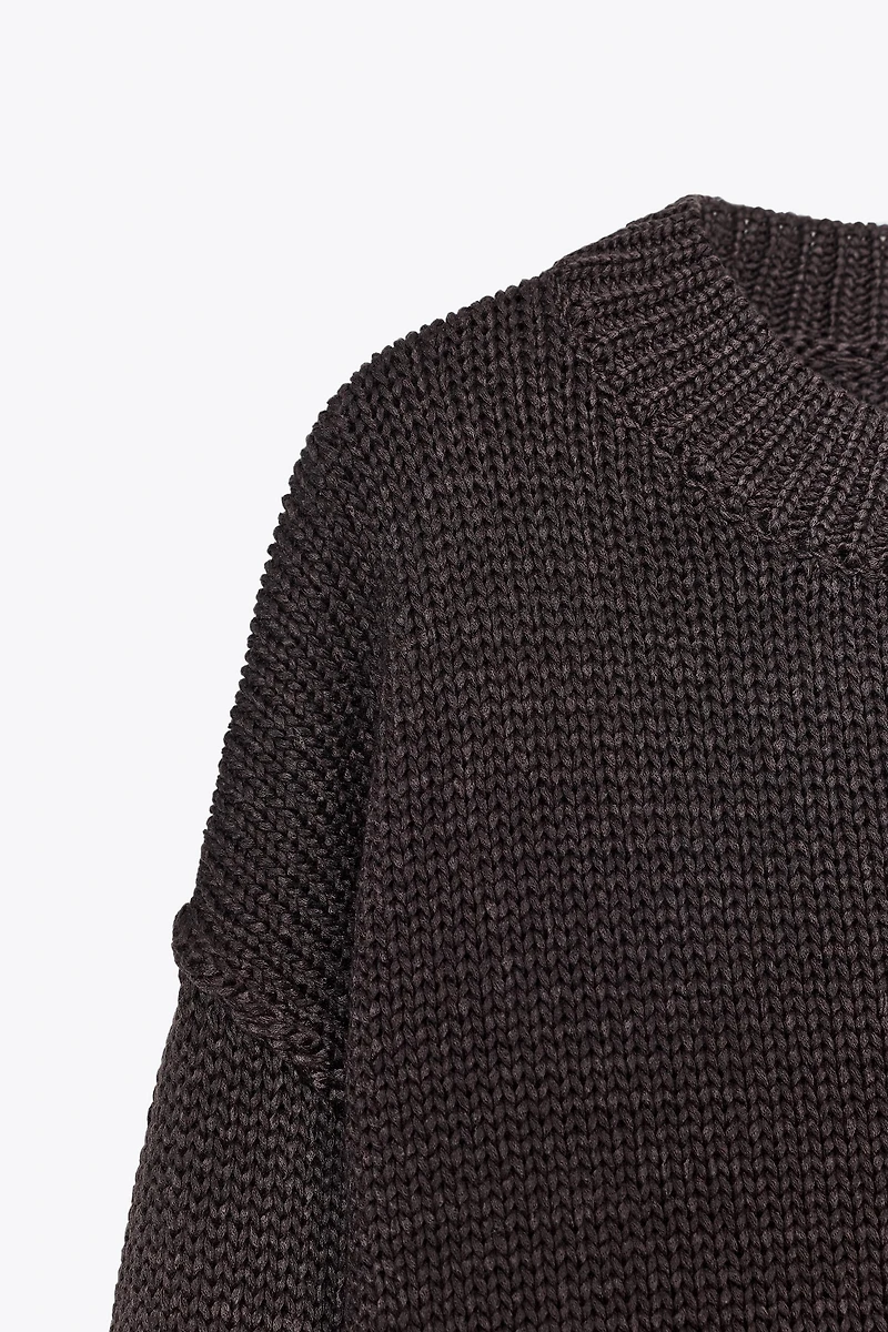 BASIC KNIT SWEATER