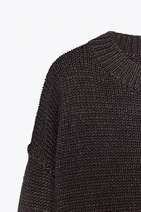 BASIC KNIT SWEATER