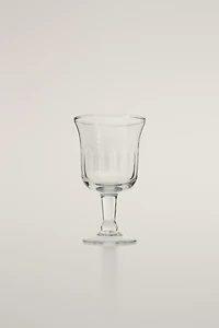 VERTICAL RAISED DESIGN GLASS