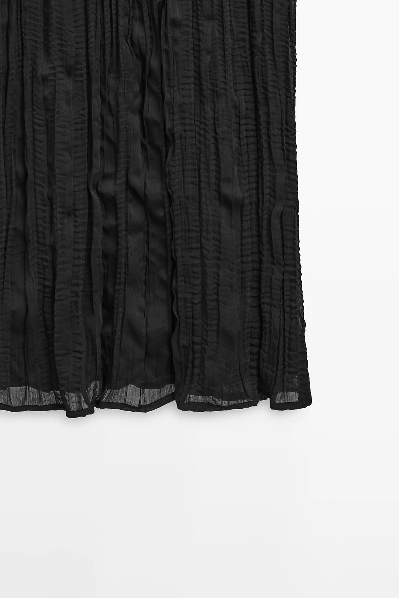 Long contrast pleated dress