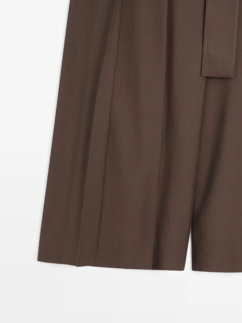 Pleated midi skort