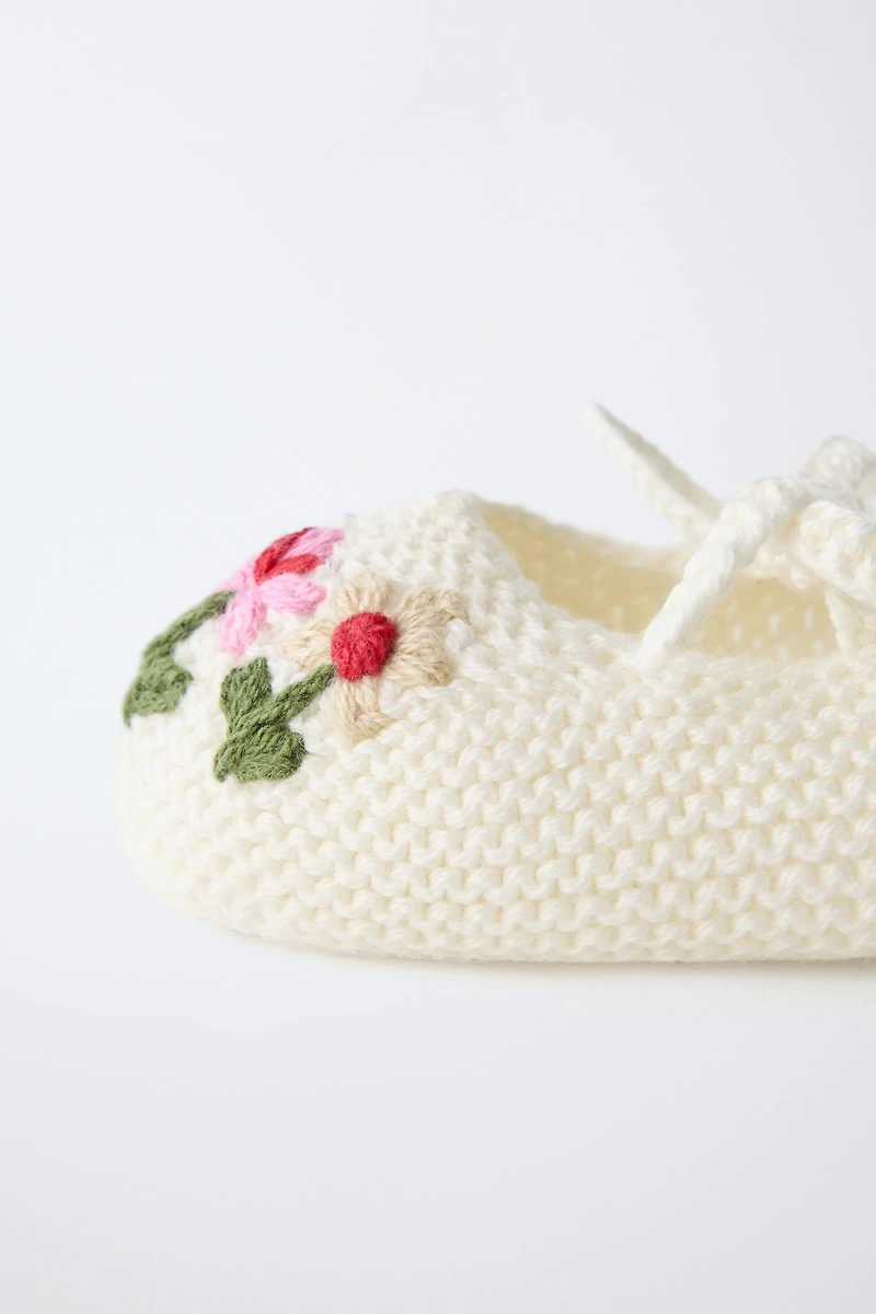 EMBROIDERED FLORAL BOOTIES