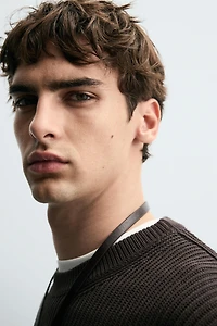 RIBBED TEXTURED SWEATER