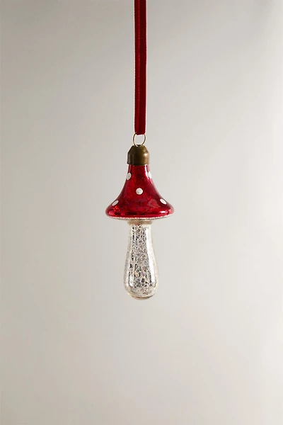 RED MUSHROOM CHRISTMAS TREE ORNAMENT