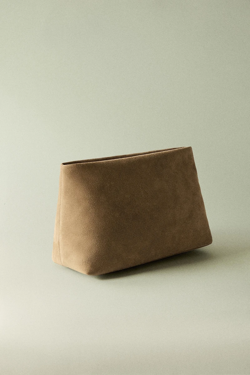 TROUSSE DE TOILETTE CROÛTE DE CUIR FORMAT MOYEN