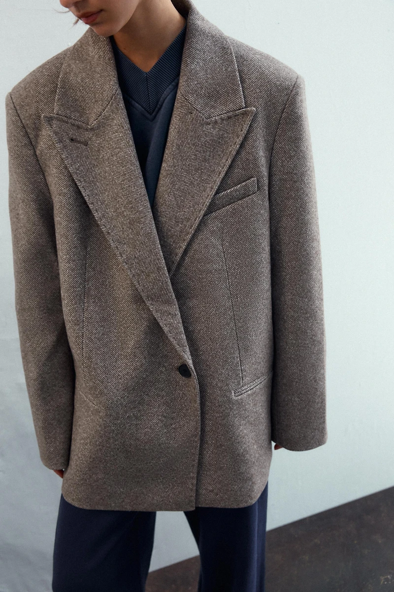 HERRINGBONE BLAZER WITH SHOULDER PADS